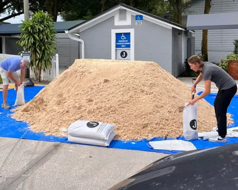 janney hurricane prepare sandbag 4x5